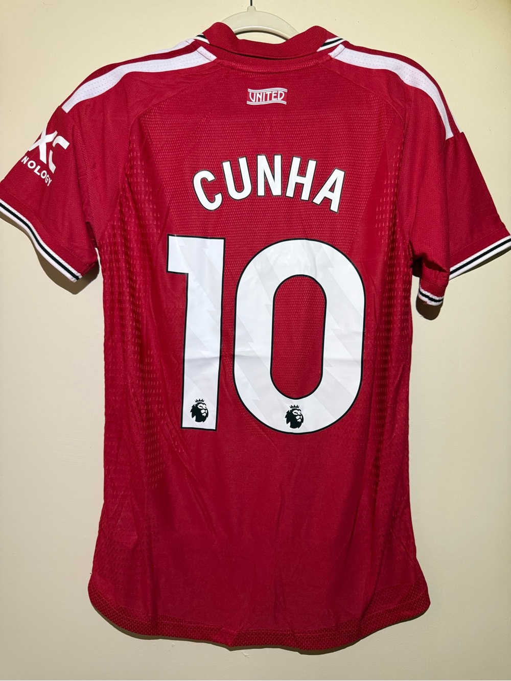 Men's Manchester United Home 26-27 jersey - Cunha #10